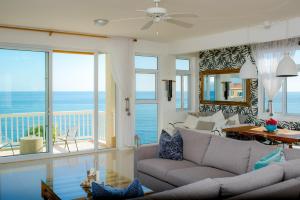 Ocho Rios Penthouse at Whispering Seas