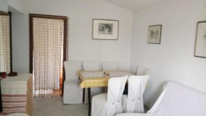 Apartments with a parking space Seline Paklenica 17115