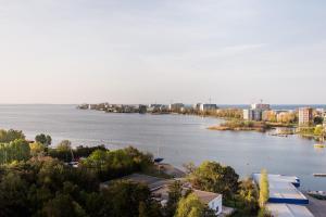 MAMAIA LAKE APARTMENTS
