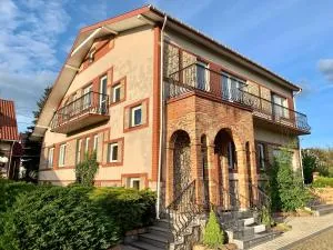 Willa Łąkowa - 戈斯蒂宁