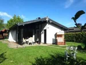 H5 Haus Schwalbennest Kaminofen WLAN - 布特亚丁根