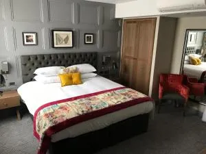 The Angel Hotel