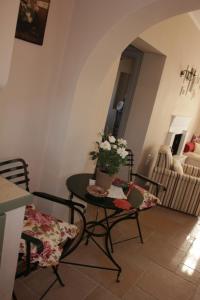 *Villa Pap-Live the Greek hospitality in a village*