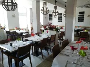 Hôtel de la Poste Chez Cécile - Saint-Léger-sous-Beuvray