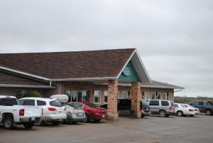 Moosomin Country Squire Inn