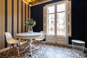 eg21- MODERNIST AND ELEGANT APARTMENT IN BCN CITY CENTER