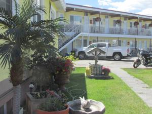 Travellers Motel