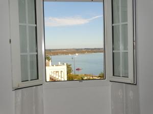 Beautiful penthouse with ocean and marina views