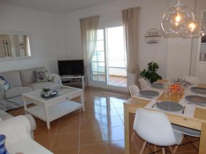 Beautiful penthouse with ocean and marina views