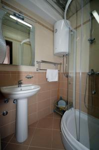 Topencarov Guest House
