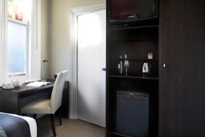 Standard Single Room room in Vulcan Hotel Sydney
