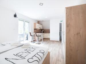 Apartments and rooms Nataša 2