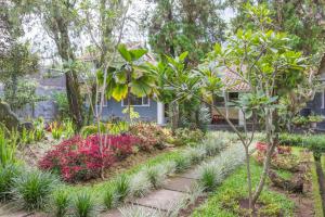 RedDoorz Plus @ Otista Garut