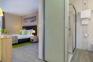 Special Offer - Premium Double Room with Balcony - Relax Pinija room in Hotel Pinija