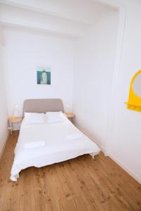 Bed and Beach Barcelona Apartments