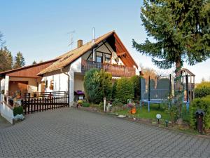 Apartma Comfortable Apartment in Wichsenstein Bavaria with Terrace Gößweinstein Nemčija