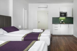 Superior Suite room in Elizabeth Suites