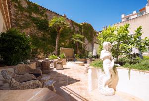 Hotels Best Western Premier Le Patio des Artistes Wellness Jacuzzi : photos des chambres
