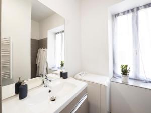 Appartements *DOLCE NIMES - T2 STANDING - CLIM * : photos des chambres