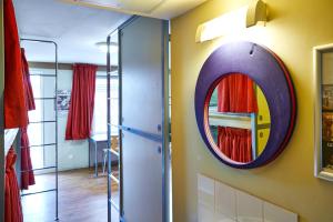 St Christophers Inn Paris - Canal