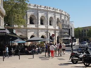 Appartements *DOLCE NIMES - T2 STANDING - CLIM * : photos des chambres