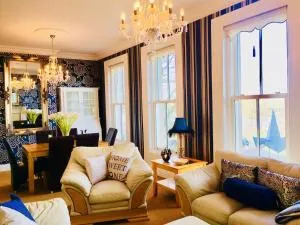 Luxury Lakeside Living Broadview 1 Georgian House - Inishmore