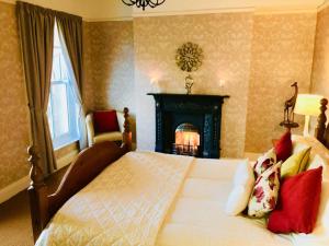 Luxury Lakeside Living Broadview 1 Georgian House