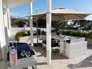 Appartements Appartement terrasse esprit loft vue sur mer : photos des chambres