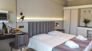 Executive Double or Twin Room with Acropolis View room in Athens Cypria Hotel