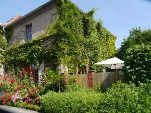 Haus Vincent Stralsund Ferienwohnungen mit eigenen Parkplätzen - 施特拉尔松德 Haus Vincent Stralsund Ferienwohnungen mit eigenen Parkplätzen - 施特拉尔松德