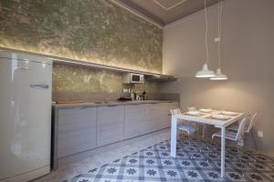 Casa222 - stylish apartment La Spezia Old Town - 5 station to Cinque Terre