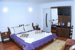 Double Room with Private Bathroom room in CASA CHIVA