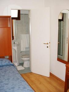 Single Room room in Hotel Caprera