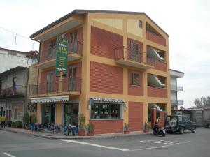 Caffè Nuovo 2 Holiday Rooms