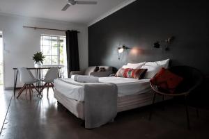 Motel Nomad