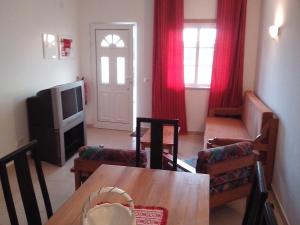 Apartment with 2 Bedrooms B