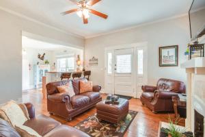 Three-Bedroom House room in Downtown Nashville Shelby House