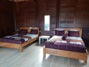 Omah Laut Bondo Jepara - by the beach, direct view of the sea, great base for water sports