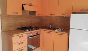 Apartamento de 2 dormitorios con balcón y vistas al mar