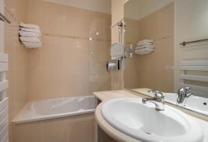 Hotels Hotel & Spa Les Mouettes : photos des chambres
