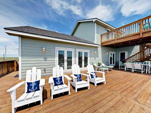 Three-Bedroom House room in Beach Boardwalk Unit 33 Home