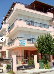 Socrates Apartments Olympos Greece