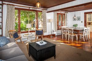 Four-Bedroom House room in 175 Carmel Avenue N Home
