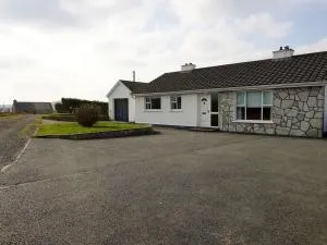 Teach Eamonn - Doirí Beaga