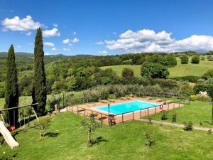 Farmhouse Gello by ToscanaTour