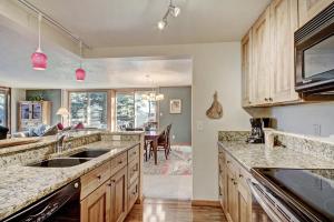 2019 Lodgepole Condo