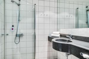 Twin Room with Extra Bed room in Quality Airport Hotel Stavanger