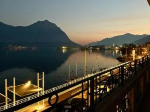 Stylish Lakefront House - 洛韦雷