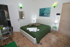 Double Room with Balcony and Sea View