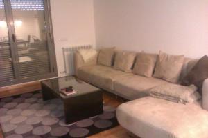 APARTAMENTO EN CAMPO DE GOLF